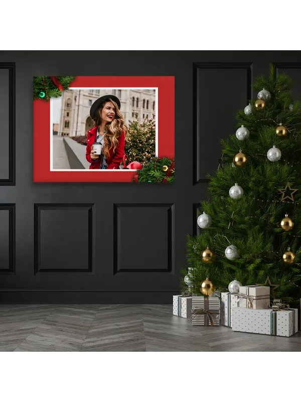 Tablou canvas personalizat de Crăciun cu poza ta – chenar roșu cu ornamente — imaginea 5