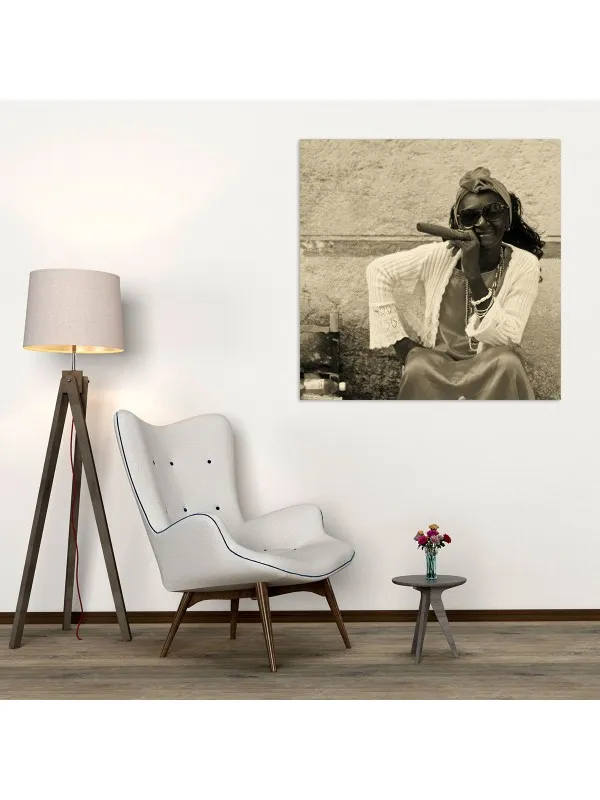 Tablou canvas Femeie cubaneză cu trabuc III – portret feminin — imaginea 4
