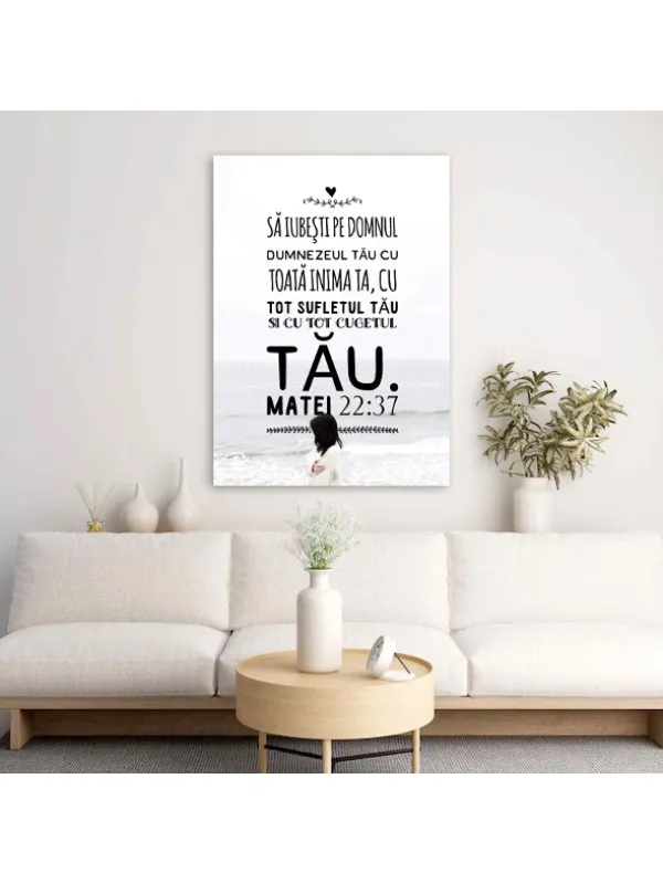 Tablou canvas Să iubești pe Domnul – Matei 22:37 pe fundal de mare, alb-negru — imaginea 2