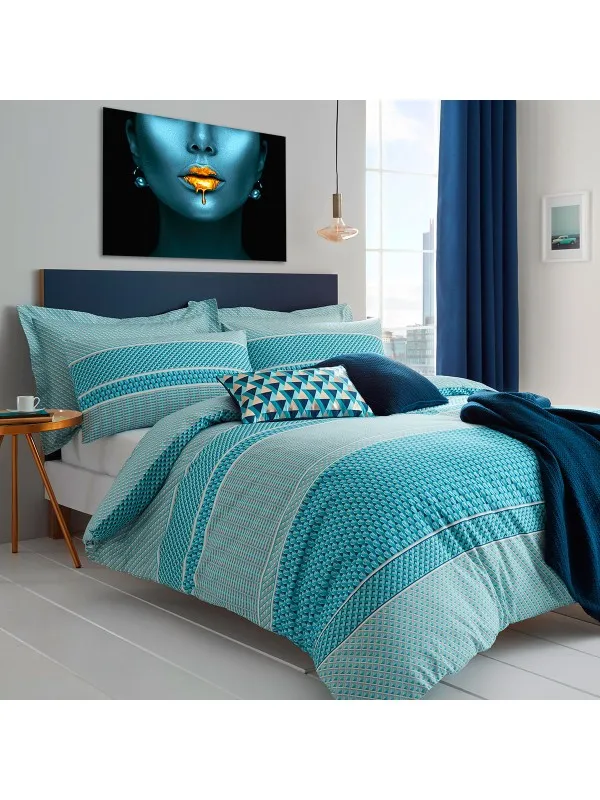 Tablou canvas Golden lips – femeie africană în negru și auriu — imaginea 2