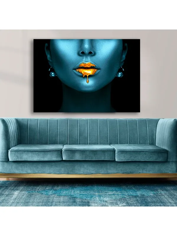 Tablou canvas Golden lips – femeie africană în negru și auriu — imaginea 3