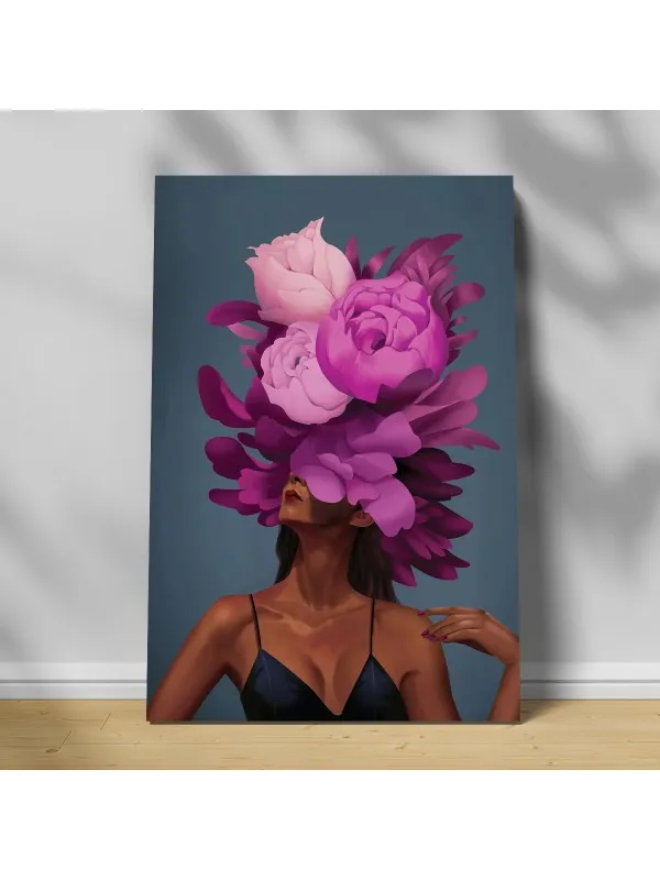 Tablou canvas Fată cu flori violet – portret decorativ